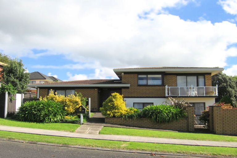 Photo of property in 1/1 Aylmer Court, Eastern Beach, Auckland, 2012