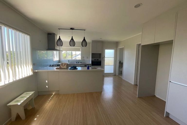 Photo of property in 28 Stredwick Drive, Torbay, Auckland, 0630