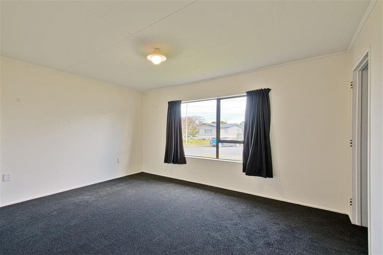 Photo of property in 10 Glamorgan Avenue, Tamatea, Napier, 4112