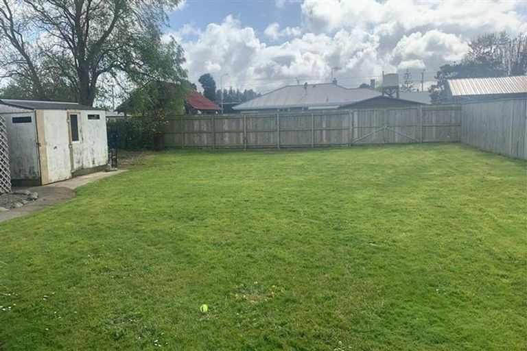 Photo of property in 23 Phillips Street, Sanson, 4817