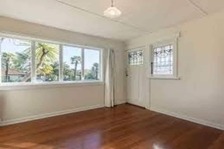 Photo of property in 421 Trafalgar Street, Nelson South, Nelson, 7010