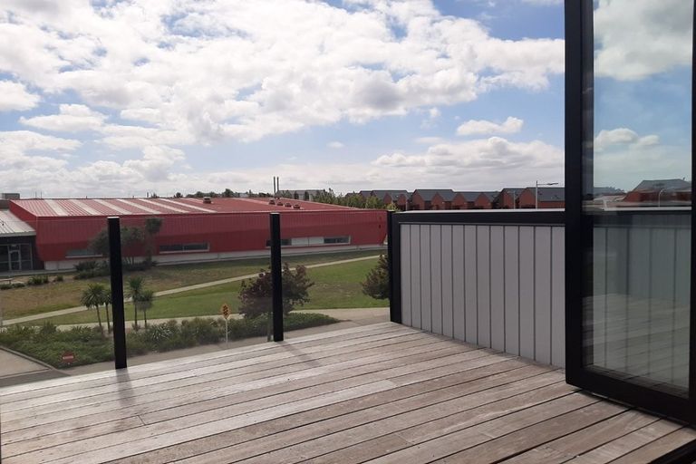 Photo of property in 5/7 Uku Lane, Hobsonville, Auckland, 0616