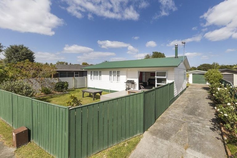 Photo of property in 30 Ruamahanga Crescent, Terrace End, Palmerston North, 4410