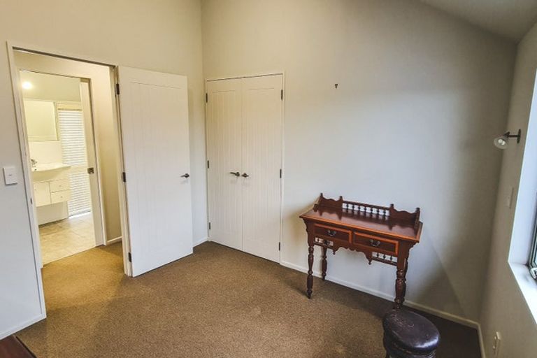 Photo of property in 12 Major Durie Place, Waikanae Beach, Waikanae, 5036