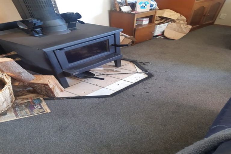 Photo of property in 54 York Street, Picton, 7220