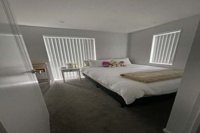 Photo of property in 76 Makamaka Lane, Albany Heights, Auckland, 0632