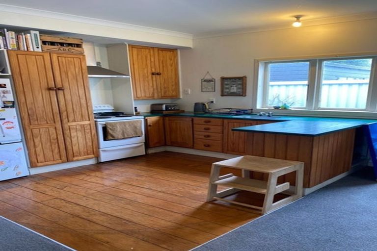 Photo of property in 365 Kapiti Road, Paraparaumu Beach, Paraparaumu, 5032
