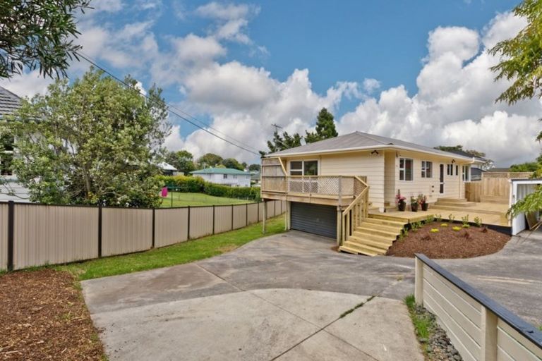 Photo of property in 2/31 Alamein Avenue, Belmont, Auckland, 0622