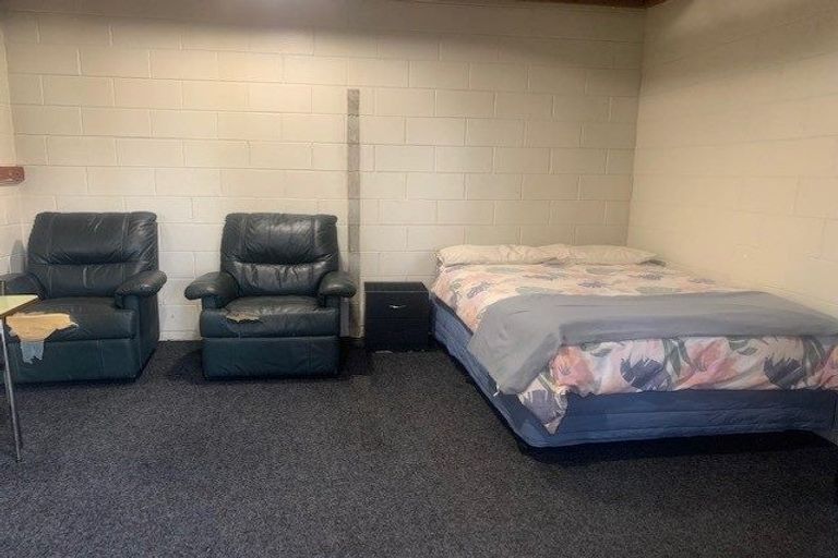 Photo of property in Gore Motor Camp, 35 Broughton Street, Gore, 9710