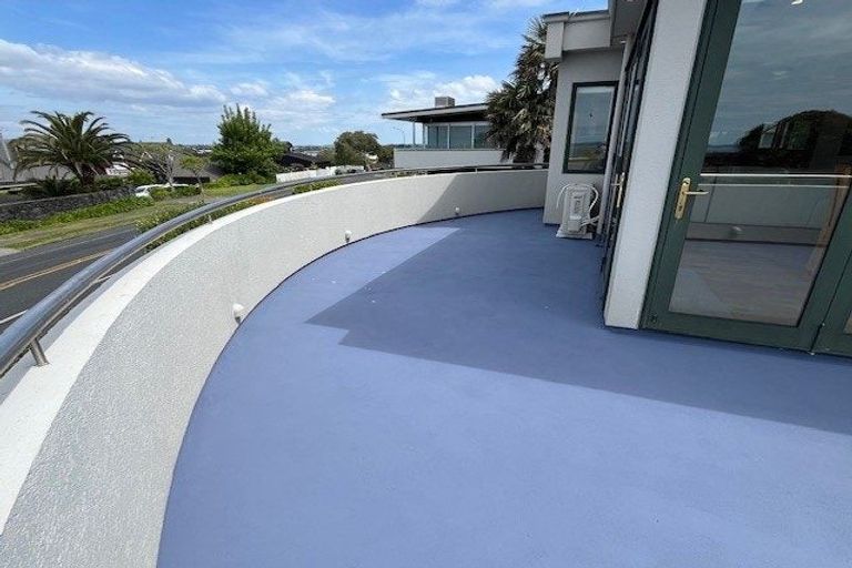 Photo of property in 121 Clovelly Road, Bucklands Beach, Auckland, 2012