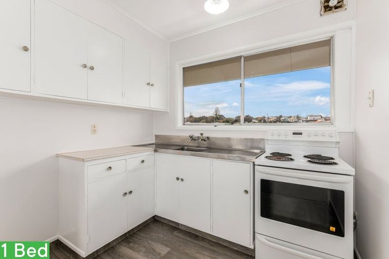 Photo of property in 1 Mana Avenue, Titahi Bay, Porirua, 5022
