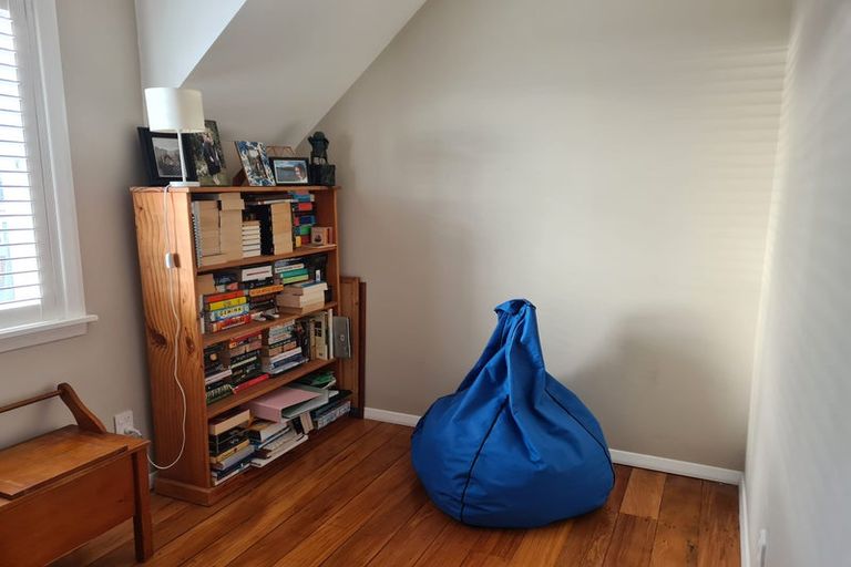 Photo of property in 227 The Esplanade, Petone, Lower Hutt, 5012