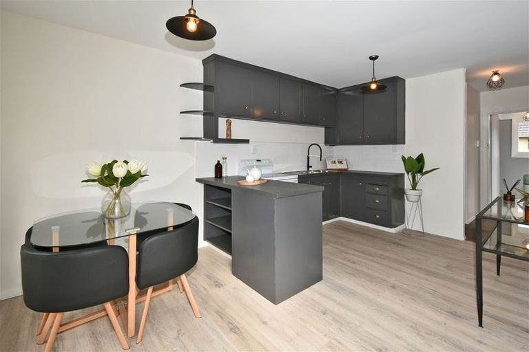 Photo of property in 27 Greenwood Close, Mairehau, Christchurch, 8013