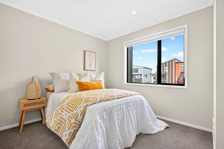 Photo of property in 46 Hobsonville Point Road, Hobsonville, Auckland, 0616