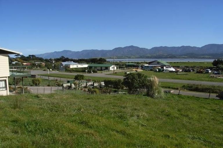 Photo of property in 106 Lake Ferry Road, Lake Ferry, Featherston, 5772