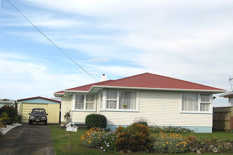 Photo of property in 31 Belair Avenue, Blagdon, New Plymouth, 4310