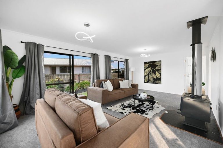 Photo of property in 19 Elmwood Crescent, Pukete, Hamilton, 3200