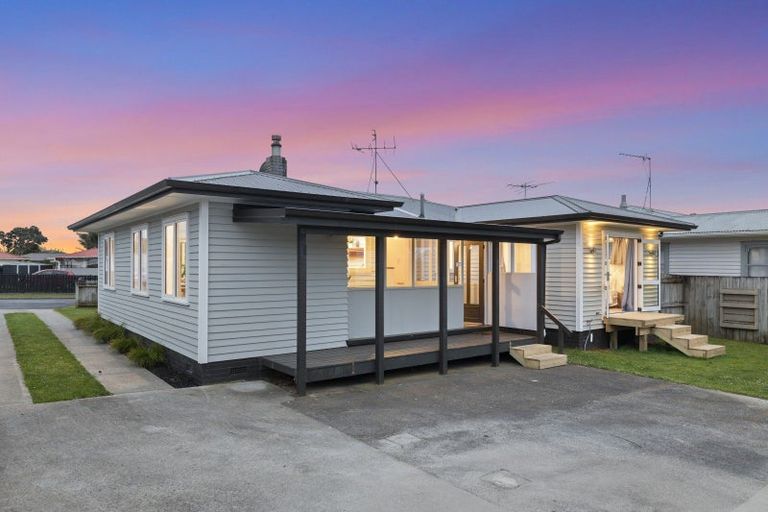 Photo of property in 18 Russell Avenue, Pukekohe, 2120