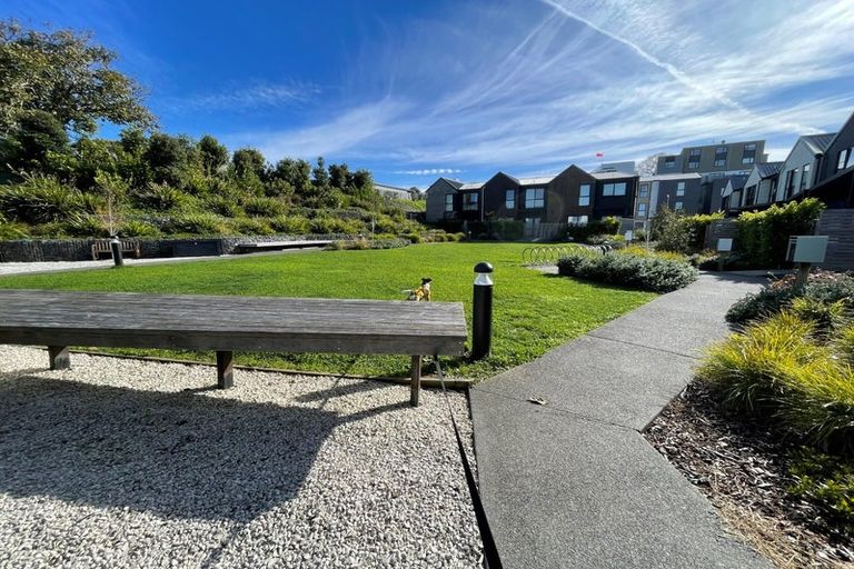 Photo of property in 17 Tokarewa Close, Mount Wellington, Auckland, 1062