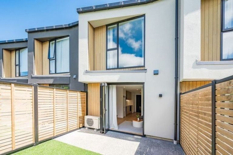 Photo of property in 26/10 Trieste Way, Paraparaumu, 5032