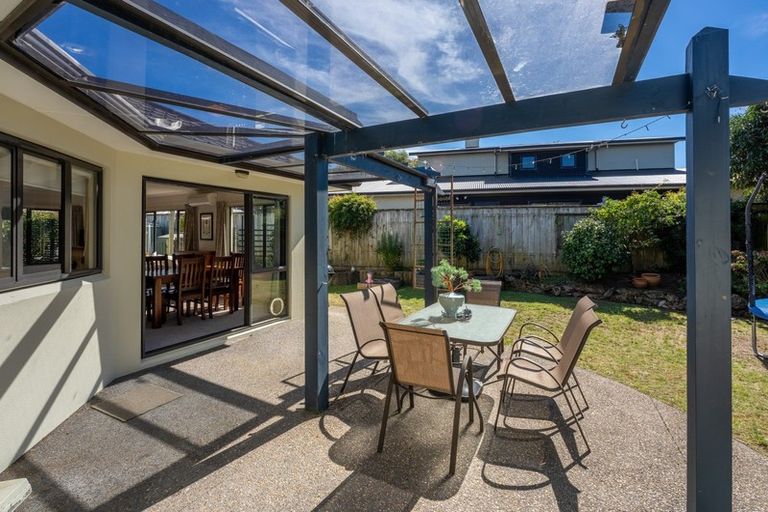Photo of property in 7 Quadrant Heights, Paraparaumu, 5032