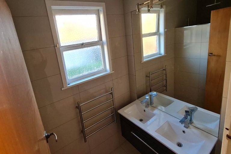 Photo of property in 6 Blair Avenue, Pukekohe, 2120