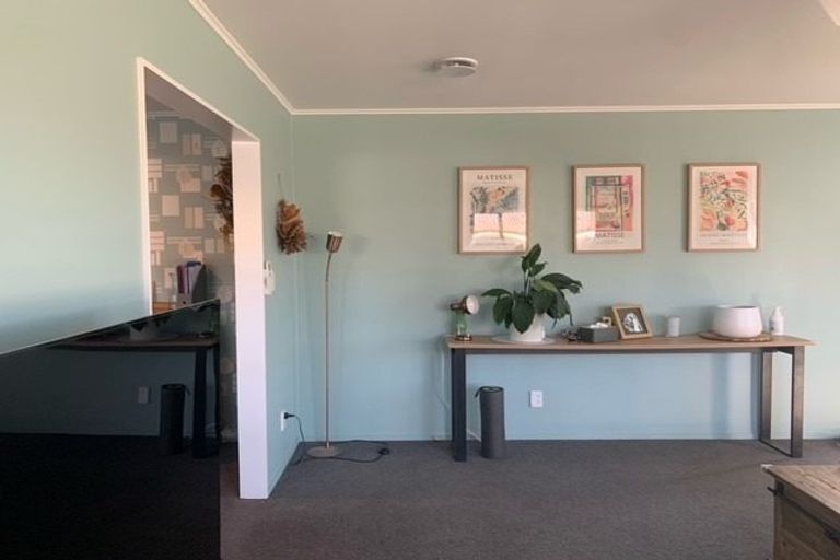 Photo of property in 21 Whiting Crescent, Greenmeadows, Napier, 4112