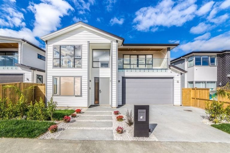 Photo of property in 7 Bight Road, Long Bay, Auckland, 0630