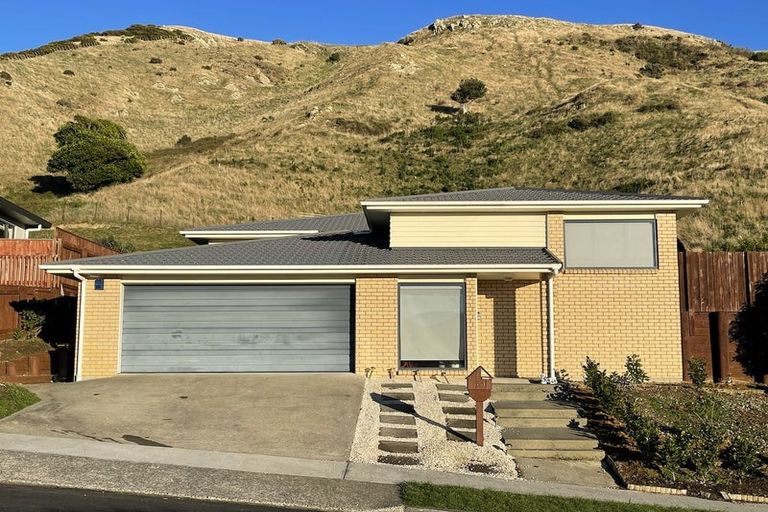 Photo of property in 60 Erlestoke Crescent, Churton Park, Wellington, 6037