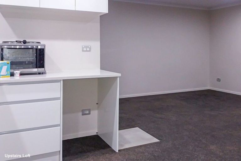 Photo of property in 7 Taupinga Way, Takanini, 2112