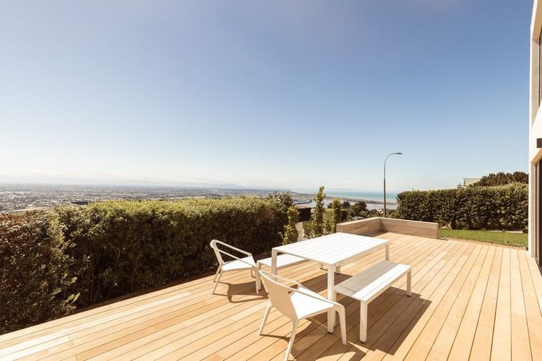 Photo of property in 280 Major Hornbrook Road, Mount Pleasant, Christchurch, 8081