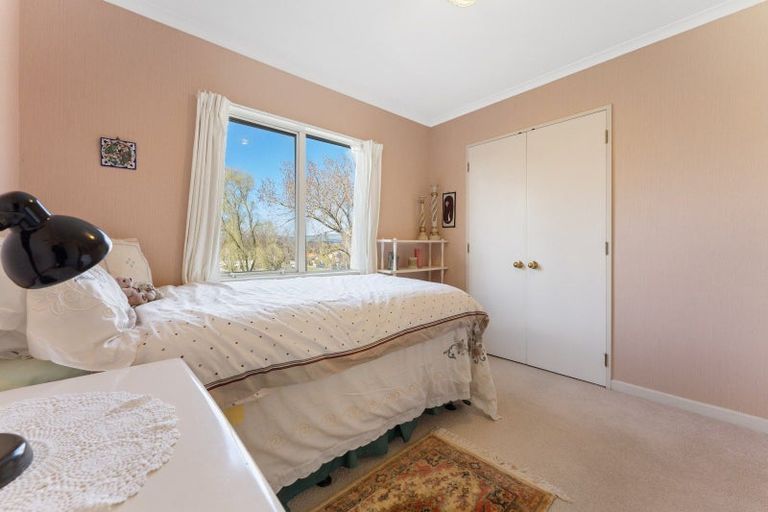 Photo of property in 4 Karina Terrace, Roslyn, Palmerston North, 4414