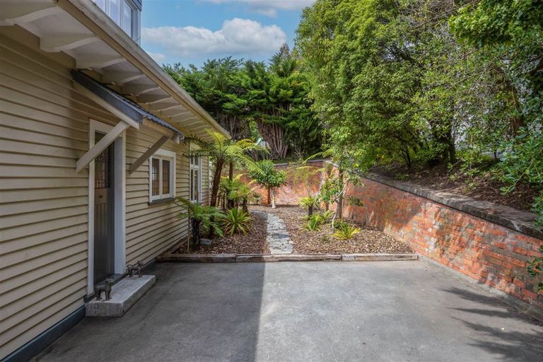 Photo of property in 18 Merlewood Avenue, Cashmere, Christchurch, 8022