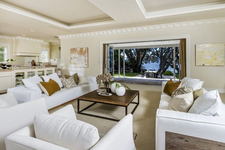 Photo of property in 33 Cheltenham Road, Devonport, Auckland, 0624