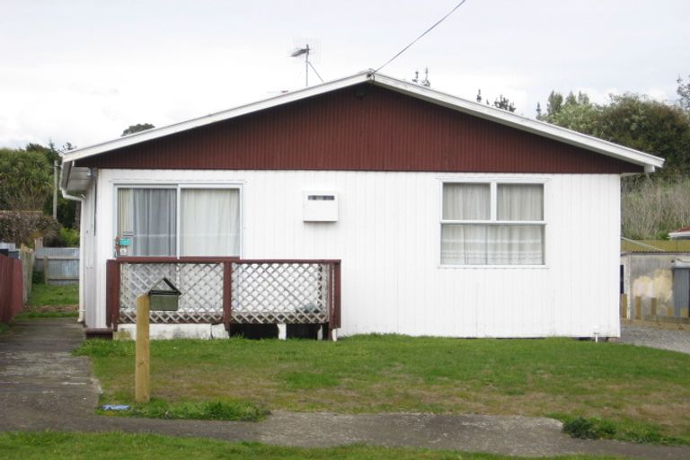 Photo of property in 7 Parris Street, Moturoa, New Plymouth, 4310