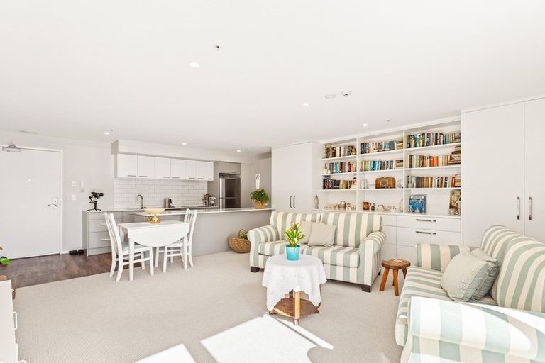 Photo of property in 107/25 Bute Road, Browns Bay, Auckland, 0630