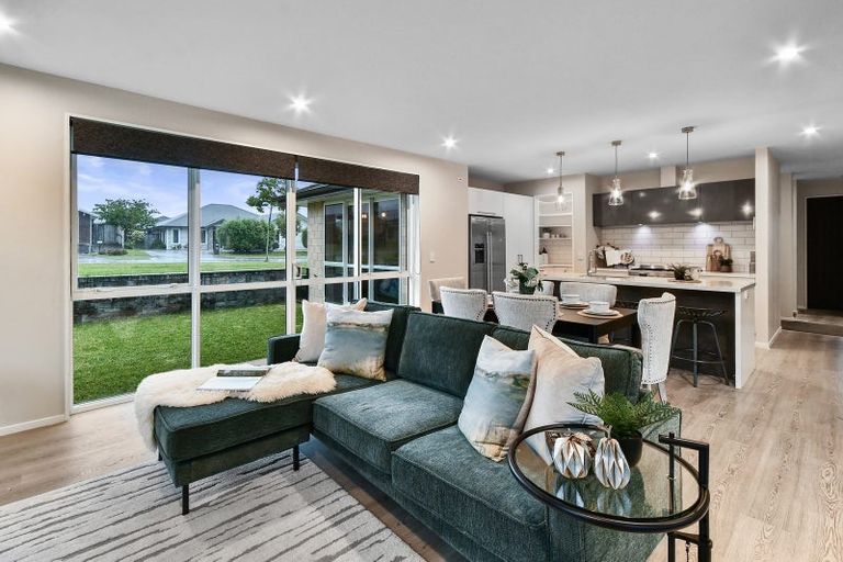 Photo of property in 2 Parkgrove Crescent, Pokeno, 2402