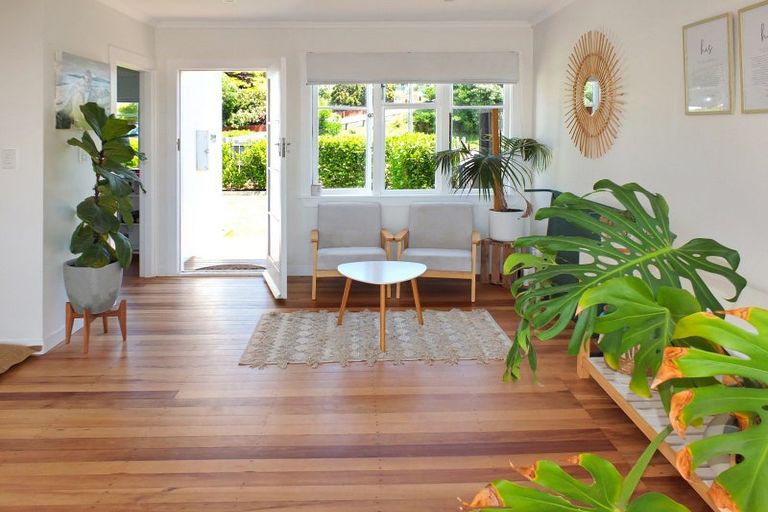 Photo of property in 14 Carthew Terrace, Foxton Beach, Foxton, 4815