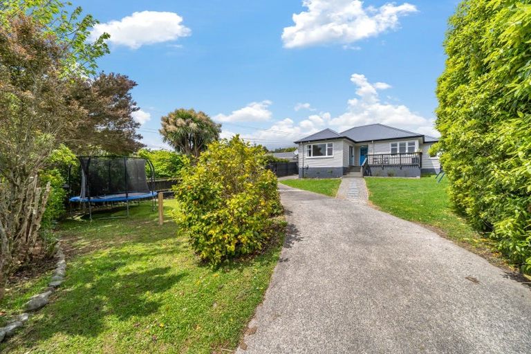 Photo of property in 14 Pempsey Street, Silverstream, Upper Hutt, 5019