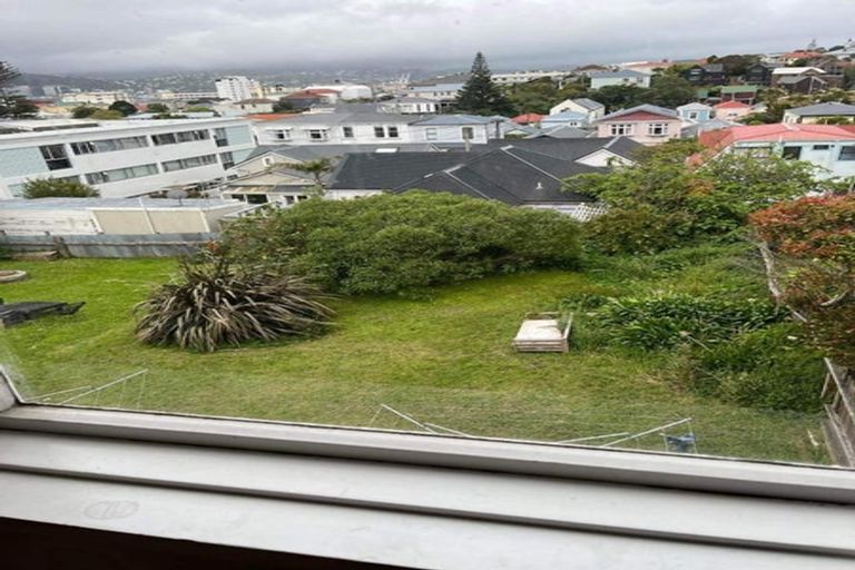 Photo of property in 63a Pirie Street, Mount Victoria, Wellington, 6011