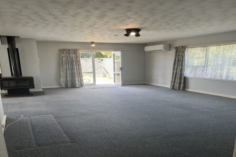 Photo of property in 42 Sledmere Street, Burnside, Christchurch, 8053