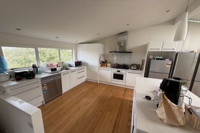 Photo of property in 30 Glendhu Road, Bayview, Auckland, 0629