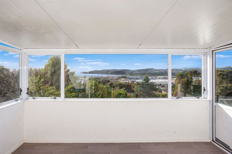 Photo of property in 21 Waiho Terrace, Elsdon, Porirua, 5022