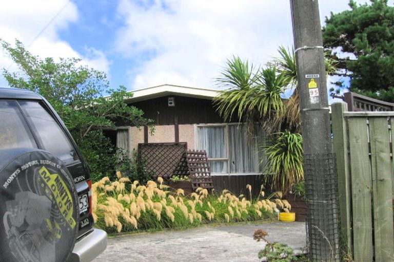 Photo of property in 3b Columbia Way, Kingston, Wellington, 6021