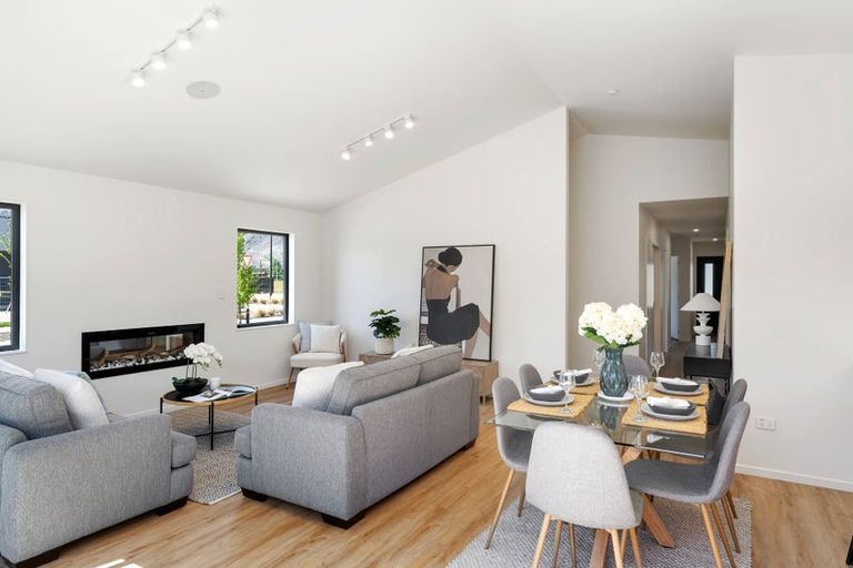 Photo of property in 16 Wooing Tree Avenue, Cromwell, 9310