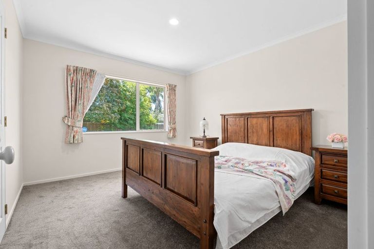 Photo of property in 22 Cairns Crescent, Rototuna, Hamilton, 3210