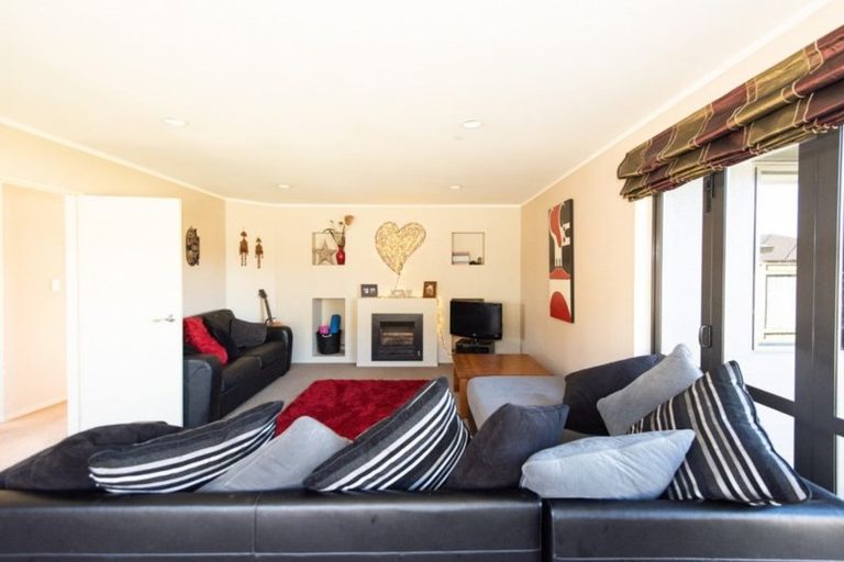 Photo of property in 7 Branigan Parade, Kelvin Grove, Palmerston North, 4414