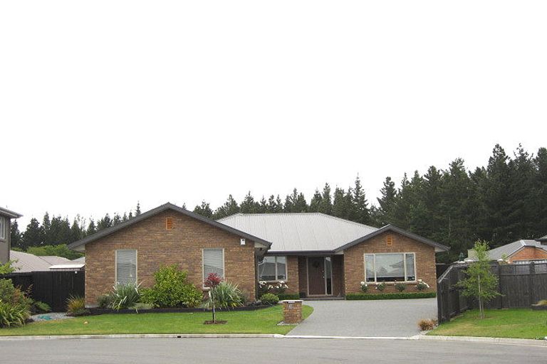 Photo of property in 6 Matua Place, Parklands, Christchurch, 8083