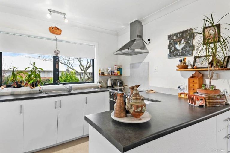 Photo of property in 1/103 Seddon Street, Pukekohe, 2120