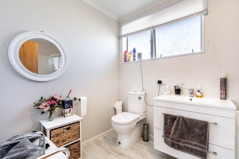 Photo of property in 32 Dundee Place, Strathern, Invercargill, 9812